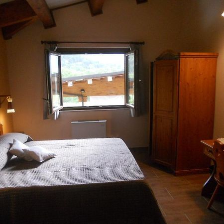 La Locanda Del Lago Lucciola Villalago Kültér fotó