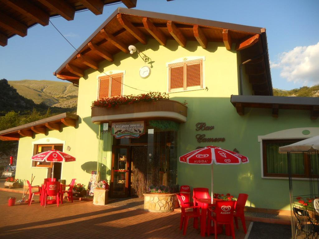 La Locanda Del Lago Lucciola Villalago Kültér fotó